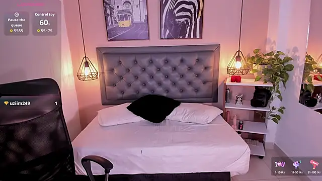 Snapshot of aisha_duque chatting on 10.04.25 aisha duque online show from 10.04.25