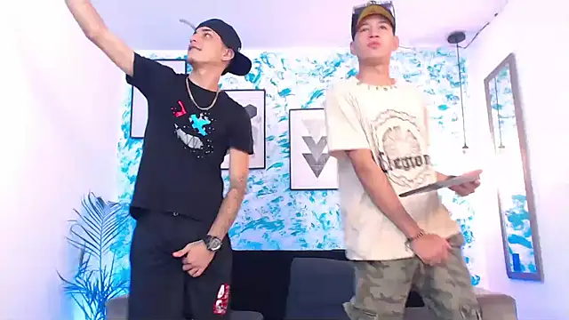 Snapshot of Kings_of_heaven chatting on 10.03.25 Kings of heaven online show from 10.03.25