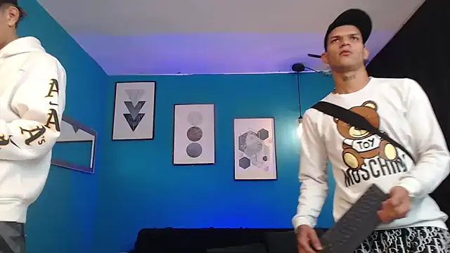 Snapshot of Kings_of_heaven chatting on 10.22.25 Kings of heaven online show from 10.22.25