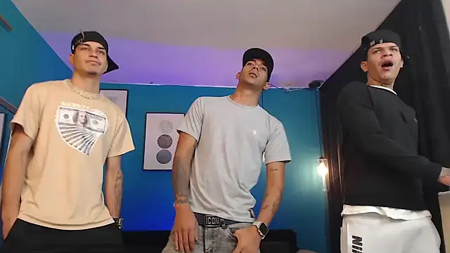 Snapshot of Kings_of_heaven chatting on 11.06.25 Kings of heaven online show from 11.06.25