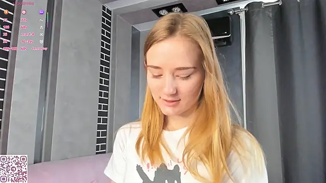 ElvinaRose online show from 10.11.25