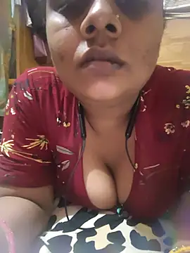 Snapshot of Cute_Amiya chatting on 10.29.25 Cute Amiya online show from 10.29.25