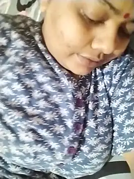 Snapshot of Cute_Amiya chatting on 11.06.25 Cute Amiya online show from 11.06.25