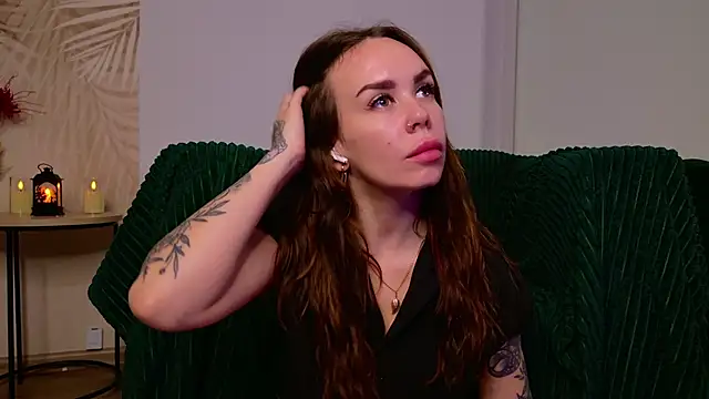 AnitaVensley online show from 10.31.25