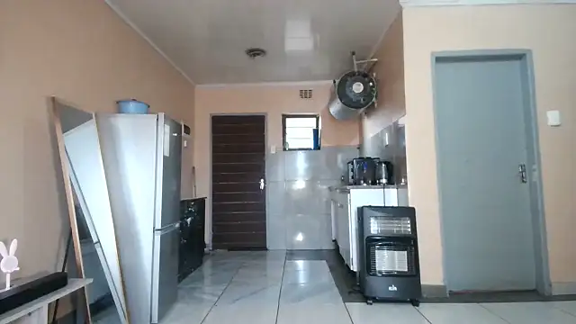 BusybooobsXXX3 online show from 10.21.25