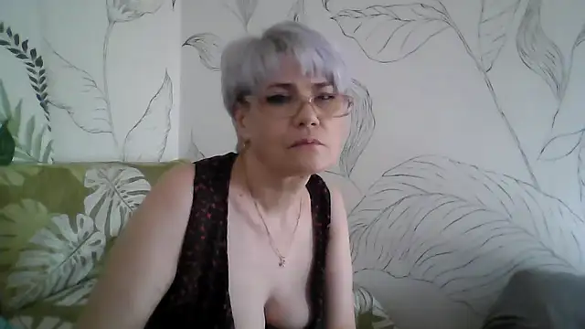 Catty Lady online show from 09.10.25