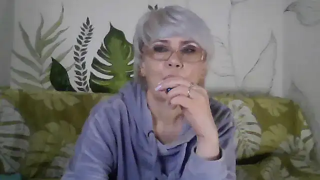 Catty Lady online show from 01.17.26