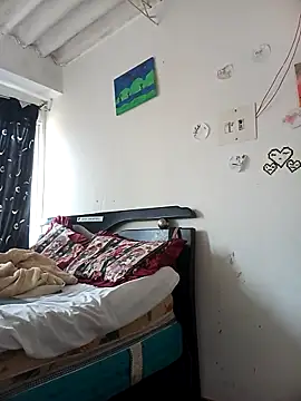 Snapshot of SharonDustLove chatting on 10.16.25 SharonDustLove online show from 10.16.25