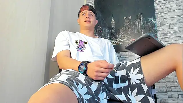 Themasterhades 777 online show from 10.10.25