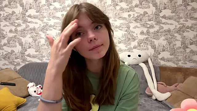 CoralinaEastoy online show from 09.22.25