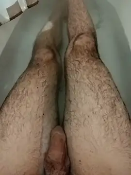 picyu060 online show from 11.26.25