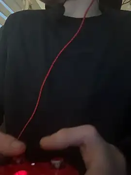 Snapshot of EssenerHandwerker chatting on 01.19.26 EssenerHandwerker online show from 01.19.26