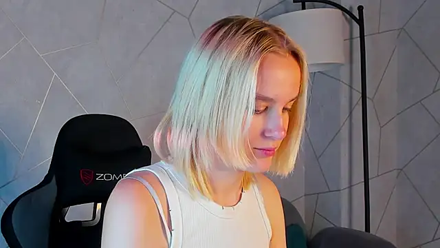 Carolin Miller online show from 09.30.25