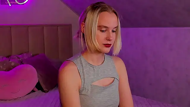 Carolin Miller online show from 10.21.25