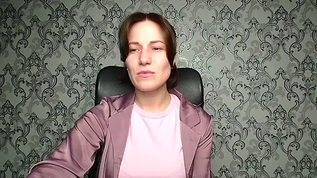 Kelly Kisss online show from 02.13.26