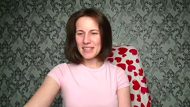 Snapshot of Kelly_Kisss chatting on 04.16.26 Kelly Kisss online show from 04.16.26