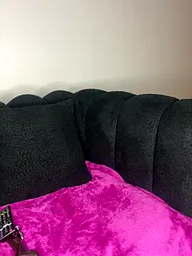 DOLLY501 online show from 10.29.25