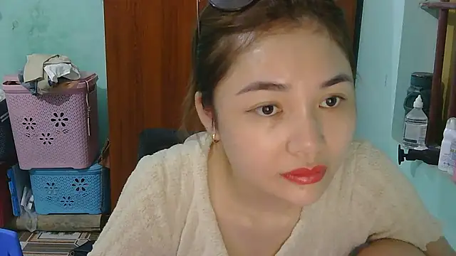 Uhem112 online show from 10.15.25