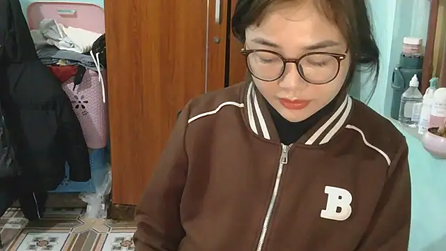 Uhem112 online show from 11.20.25