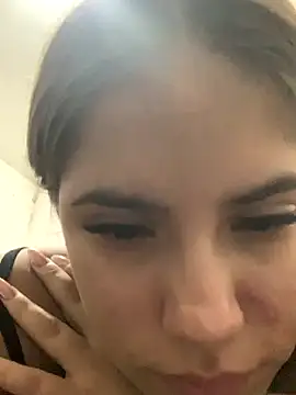 MiiluRosse online show from 11.28.25