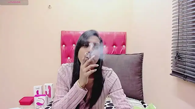 Snapshot of INDIANCREAM4U chatting on 05.19.26 INDIANCREAM4U online show from 05.19.26