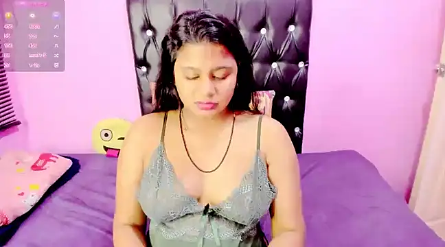 Snapshot of INDIANFLAME chatting on 03.15.25 INDIANFLAME online show from 03.15.25