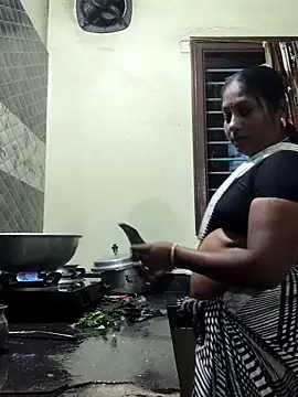 Snapshot of papukurty chatting on 02.05.26 papukurty online show from 02.05.26