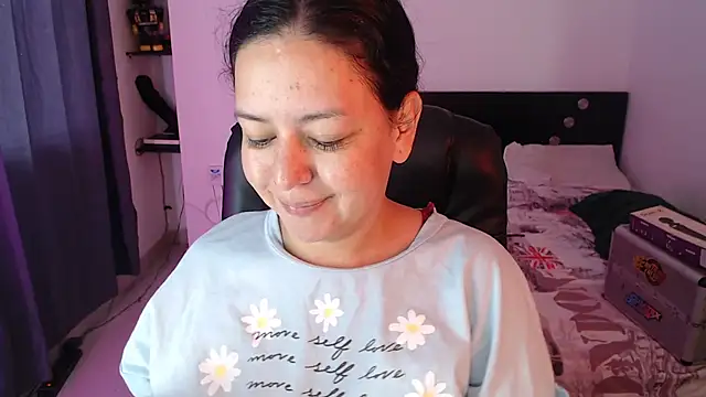 Abbyjoness21 online show from 10.16.25