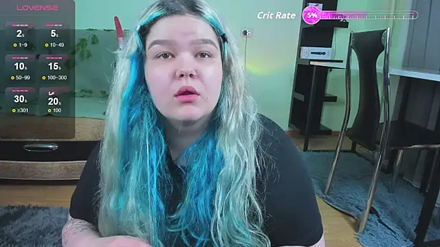 Snapshot of _CandyM1lky_ chatting on 10.09.25 CandyM1lky online show from 10.09.25