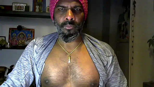 Snapshot of frenchblackc31 chatting on 02.04.26 frenchblackc31 online show from 02.04.26