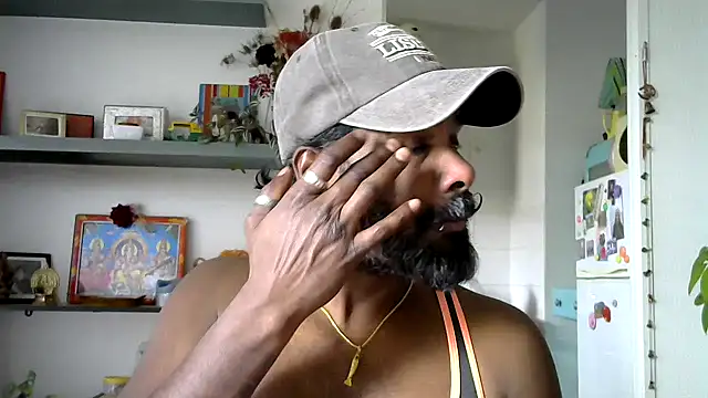 Snapshot of frenchblackc31 chatting on 05.08.26 frenchblackc31 online show from 05.08.26