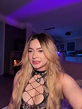 OriannaFox online show from 12.17.25