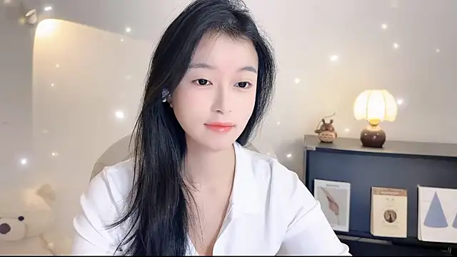 Onechestnut online show from 11.05.25