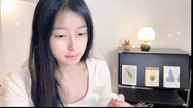 Onechestnut online show from 11.06.25