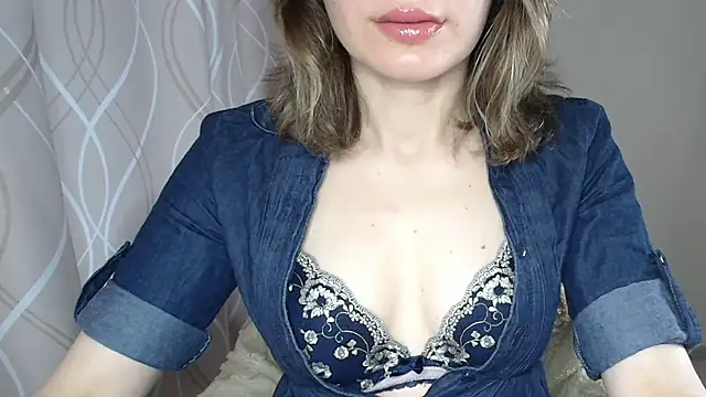 Snapshot of miss__Sophie chatting on 07.10.26 miss Sophie online show from 07.10.26