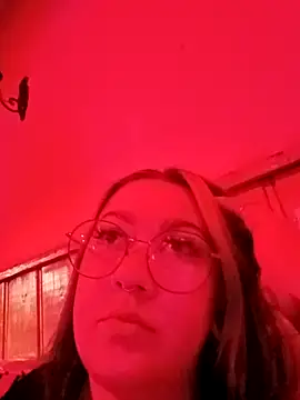 Snapshot of Dulcedeanis chatting on 02.13.26 Dulcedeanis online show from 02.13.26