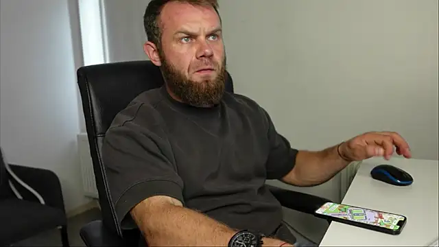 Stewart Barnz online show from 10.06.25