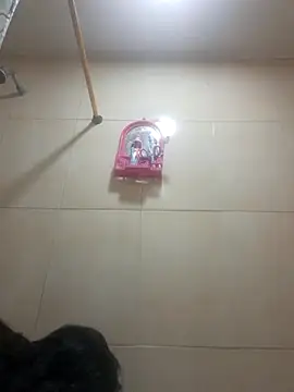 Snapshot of ValentinaBreats chatting on 10.10.25 ValentinaBreats online show from 10.10.25