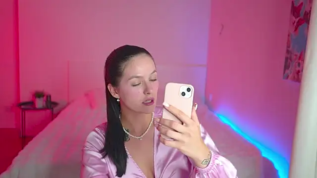 EwelynScott online show from 09.17.25