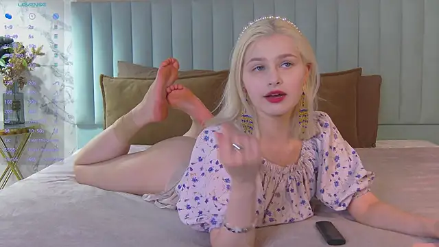SandyShayes online show from 07.05.26