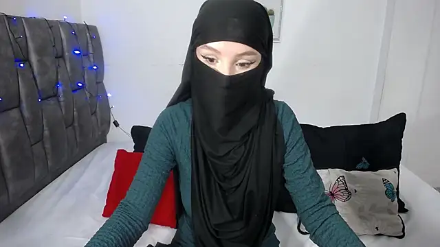   Nahia online show from 10.21.25