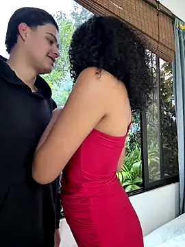 Snapshot of Rose-andres chatting on 10.22.25 Rose-andres online show from 10.22.25