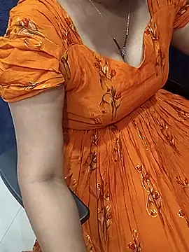 Snapshot of Anuforyou19 chatting on 10.18.25 Anuforyou19 online show from 10.18.25