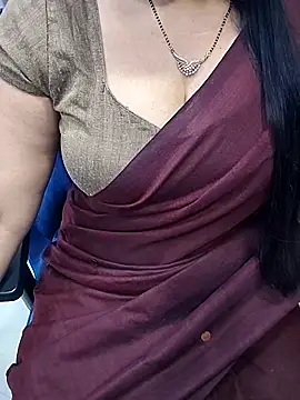 Snapshot of Anuforyou19 chatting on 10.20.25 Anuforyou19 online show from 10.20.25