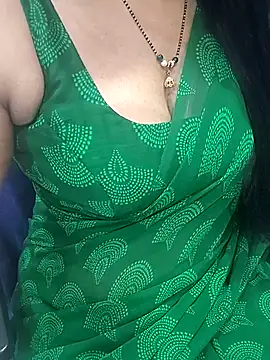 Snapshot of Anuforyou19 chatting on 10.25.25 Anuforyou19 online show from 10.25.25