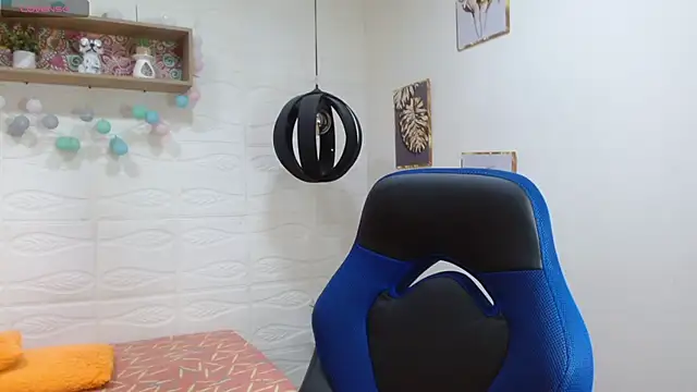 tulunaroja online show from 10.30.25