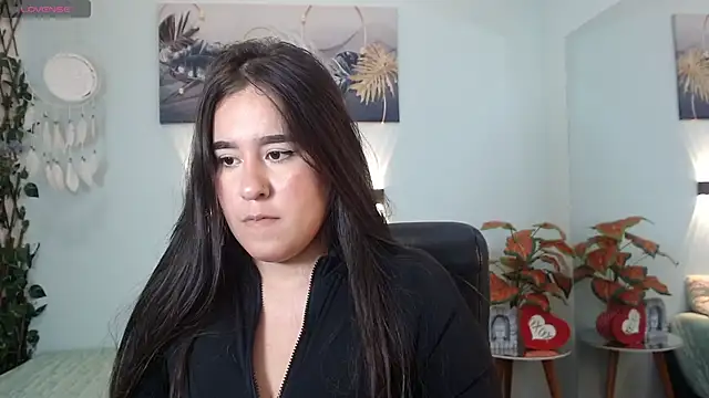 tulunaroja online show from 11.05.25