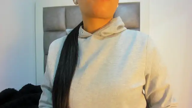 Mia lopez   online show from 10.17.25