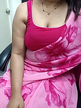 Snapshot of Anushka134 chatting on 10.10.25 Anushka134 online show from 10.10.25