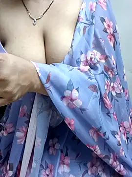 Snapshot of Anushka134 chatting on 10.19.25 Anushka134 online show from 10.19.25